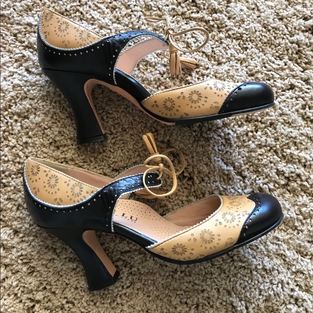 Anyi Lu Italian Leather Oxford Heels 36.5